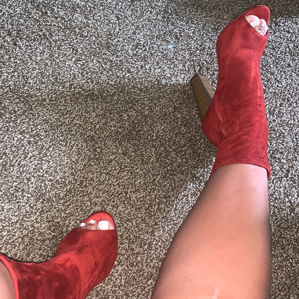 Suede opened toed heeled booties - Picture 3 of 5
